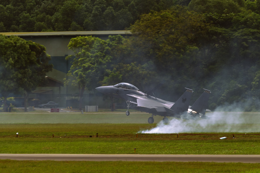 'Hard Landing' (Mar 2011) - Paya Lebar, Singapore