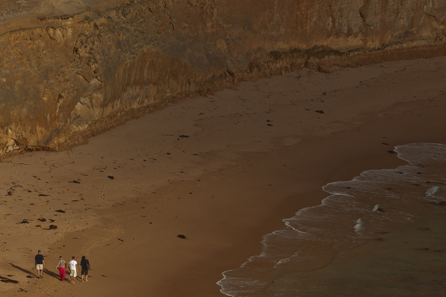 'Taking a Stroll' (Dec 2007) - Great Ocean Road, Australia