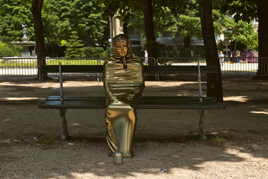 'Live Statue' (Jun 2014) - Paris, France