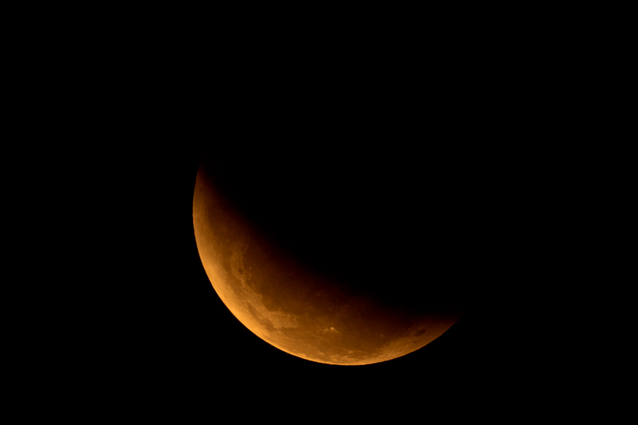 'Lunar Eclipse 2015' (Apr 2015) - Bukit Batok, Singapore