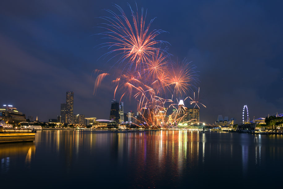 'Fireworks 23' (Dec 2017) - Marina Boulevard, Singapore