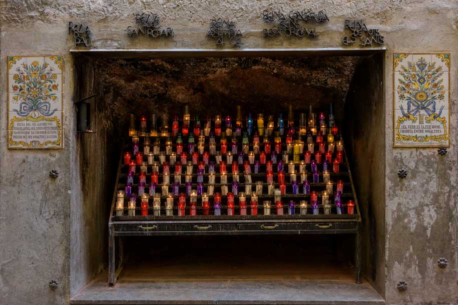'Burning Candles' (Apr 2017) - Barcelona, Spain