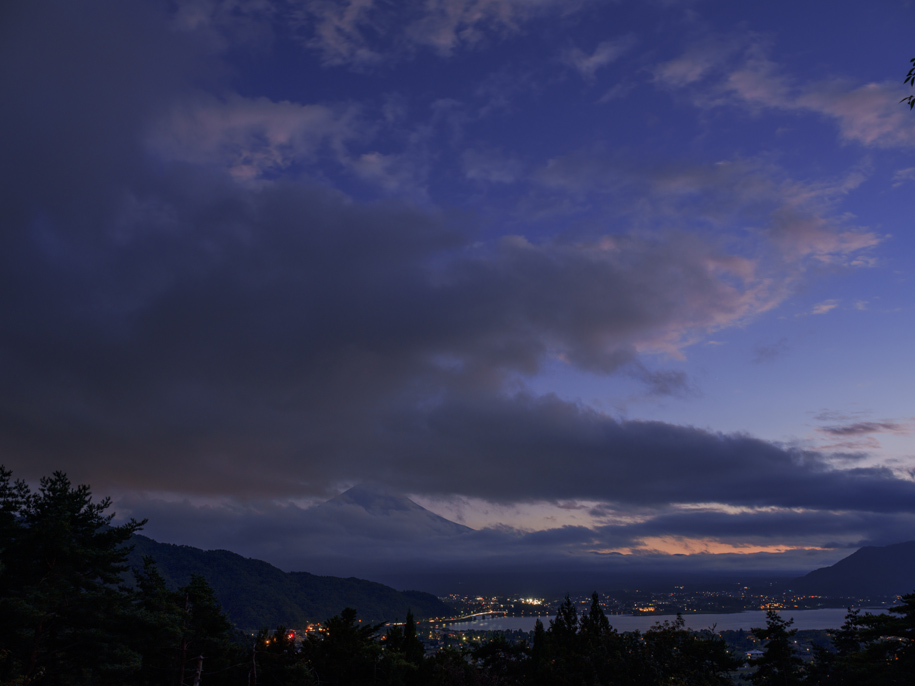 'Cloudy Evening' (Oct 2025) - Fujikawaguchiko, Japan
